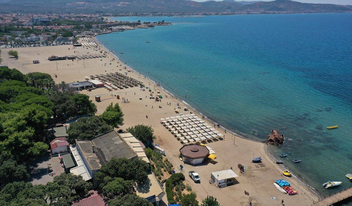 Yaz sezonun favorilerinden Edremit Körfezi'nde turizm kasıma uzuyor