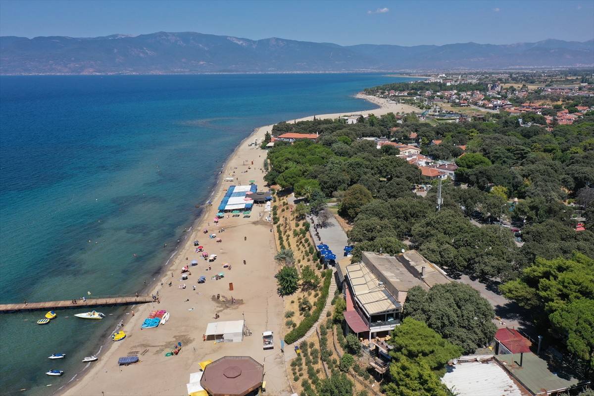 Yaz sezonun favorilerinden Edremit Körfezi'nde turizm kasıma uzuyor