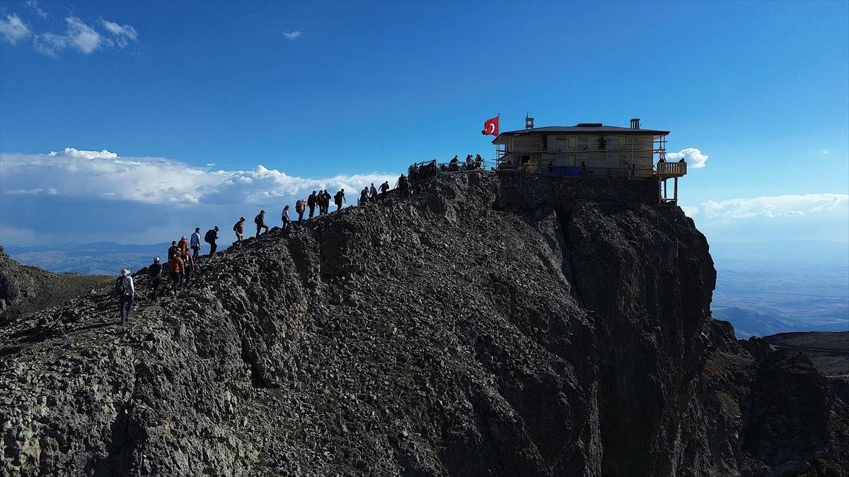 Ekoturizmde yeni gözde: Doğa tutkunları Soğanlı Dağları'na akın ediyor