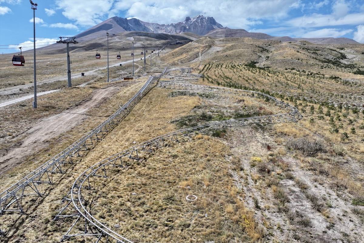 Erciyes'te heyecan katlanacak! 1100 metrelik dağ kızağı hizmete alınıyor