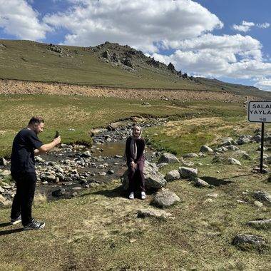 Salah'ın taşı turistik nokta oldu! Trabzon'da 'Salah Yaylası' akına uğruyor