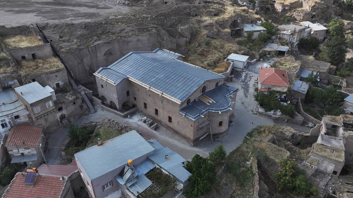 Kayseri'de duvar resimleriyle öne çıkan kilise, Kapadokya turizm rotasına eklenecek