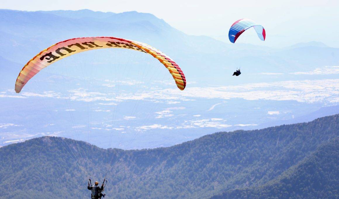 Çinli turistler Fethiye'ye akın etti: "Yamaç paraşütü yapan 3 kişiden biri Çinli"