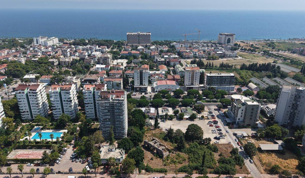 Antalya'nın gözler önünde saklı 1700 yıllık mirası asırlara meydan okuyor