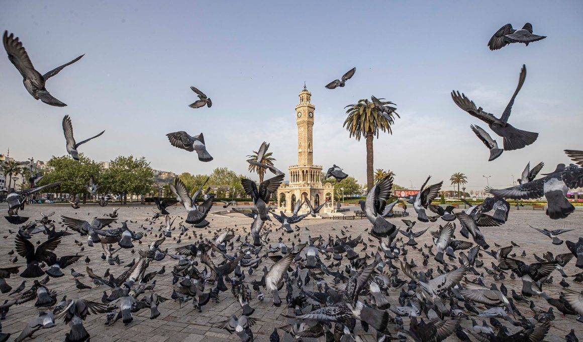 İzmir'in simge eseri saat kulesi 125 yaşında