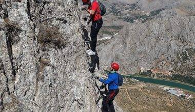 Cennete Açılan Kapı'ya giden korkutucu tırmanış: Via Ferrata parkuruna yoğun ilgi