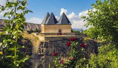Erzincan'ın kayalarda yükselen mirası: Sultan Melik Türbesi