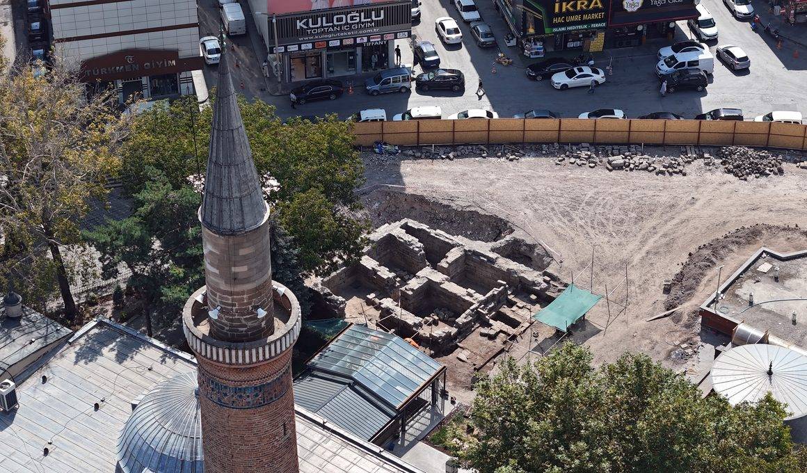 Anadolu'nun ilk medresesi olabilir: Kayseri'de hummalı çalışma sürüyor