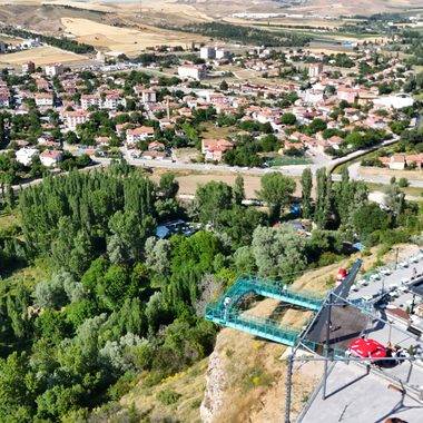 Yüzbinler ziyaret etti: Kayseri'deki nefes kesen cam teras ziyaretçilerin favorisi oldu