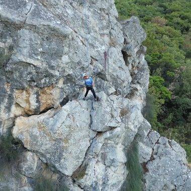 Dağların minik fatihleri: 4 çocuk sporcu 3 bin 500 metreye tırmandı