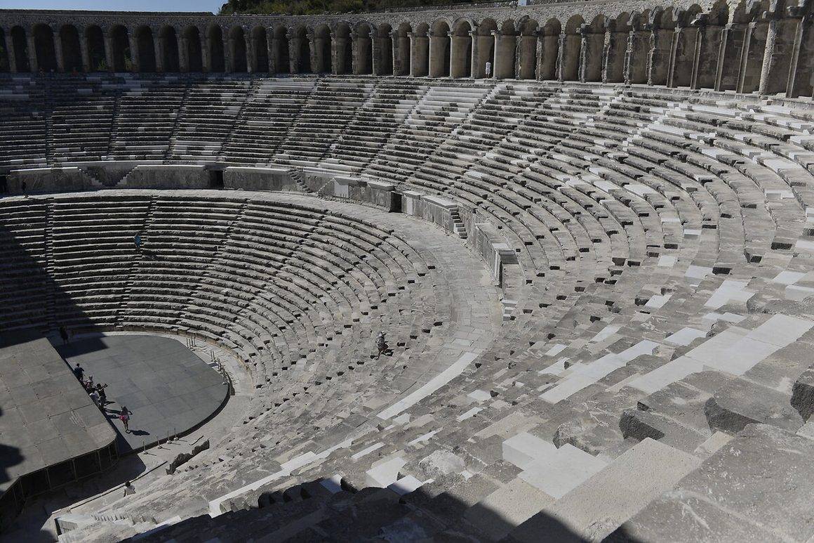 Aspendos'ta yeni gelişme: Tarihinin 6 bin yıl önceye dayandığı ortaya çıktı