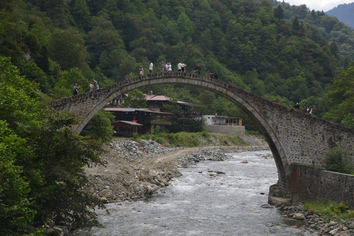 Balayı için alternatif rota arayanların yeni gözdesi: Karadeniz'in zirveleri