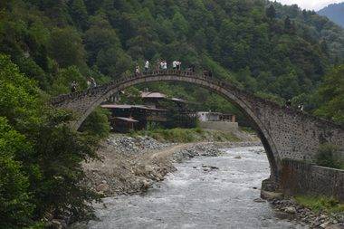 Balayı için alternatif rota arayanların yeni gözdesi: Karadeniz'in zirveleri