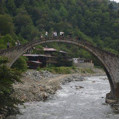 Balayı için alternatif rota arayanların yeni gözdesi: Karadeniz'in zirveleri