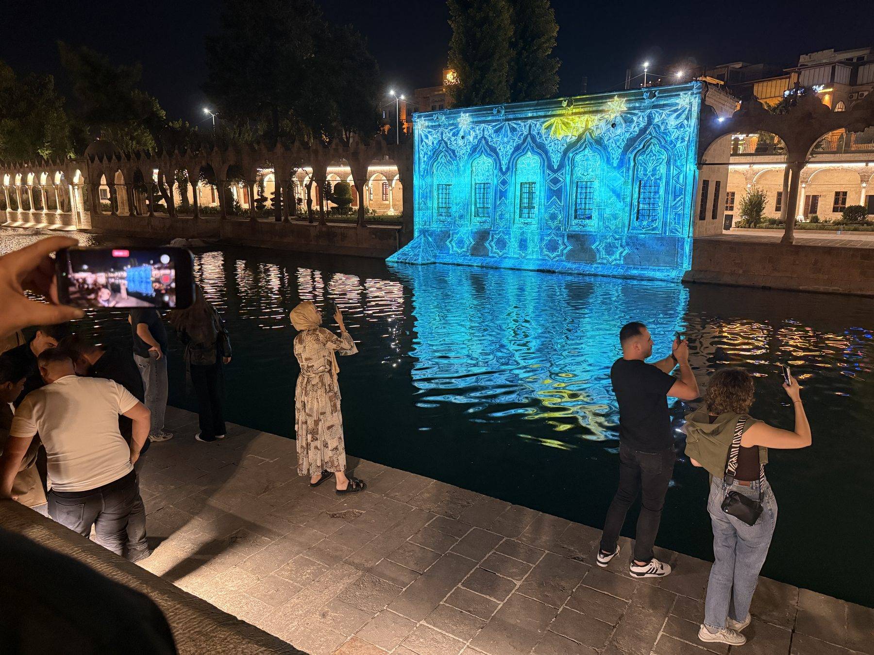 TEKNOFEST Güneydoğu heyecanı Balıklıgöl'e taşındı: Mapping gösterileri mest etti