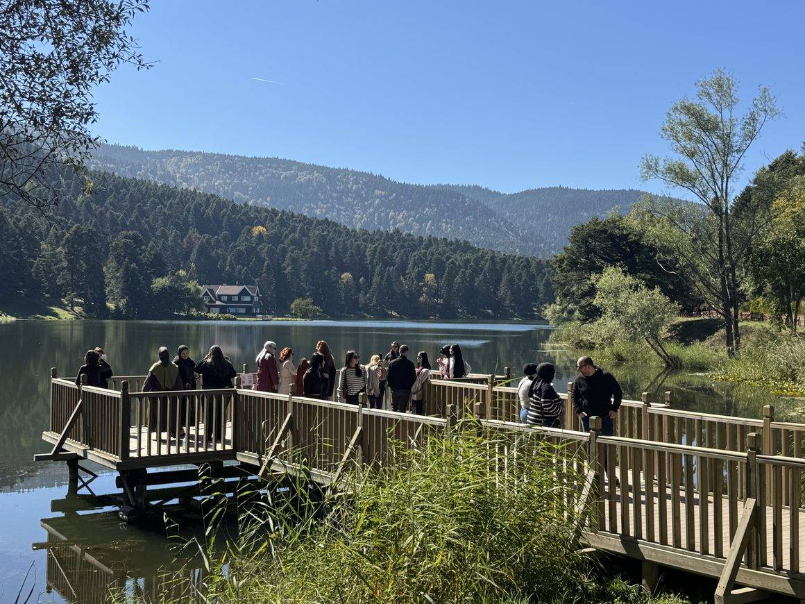 Bolu'nun incisi Gölcük Tabiat Parkı hafta sonu doldu taştı
