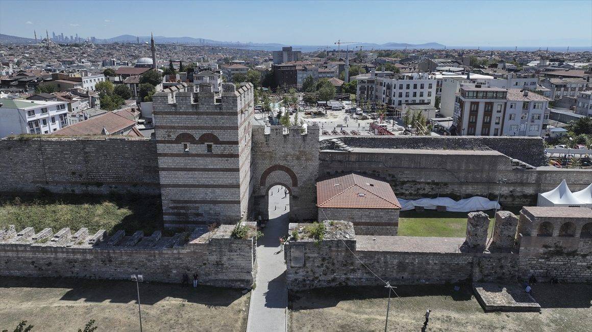 Şahi toplarının dövdüğü, İstanbul'un fethinin en yakın şahidi: Topkapı