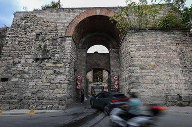 Osmanlı döneminde surlara asıldı, neden orada olduğunu bilen az: Bozdoğan Gürzü