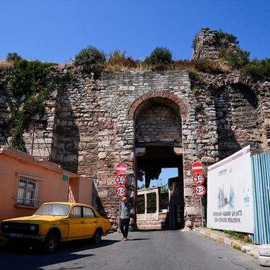 İstanbul'da sahabe kabirlerine komşu Eğrikapı'nın bilinmeyen hikayesi