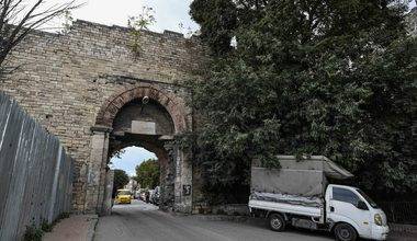Osmanlı ve Bizans'ın izleri aynı noktada: Yedikule Kapısı