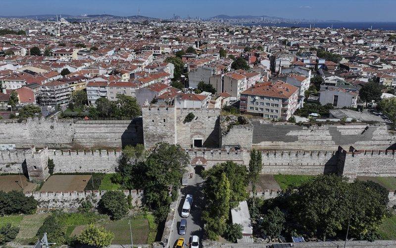 Sadece 60 günde yapıldı: İstanbul'daki Mevlana Kapı, 1600 yılın sonra da kullanılıyor