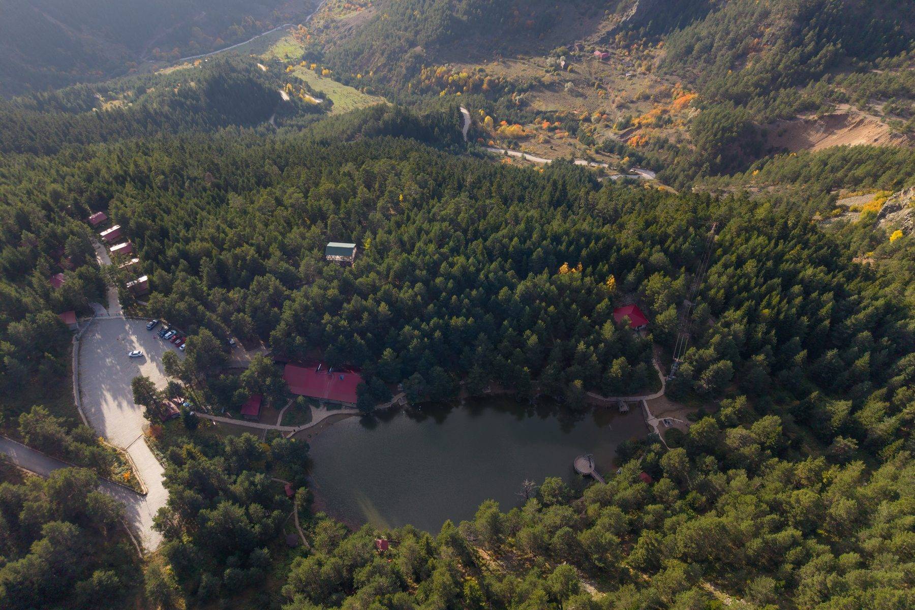 Fotoğrafçılar akın etti! Zigana Dağı Geçidi ve Limni Gölü Tabiat Parkı yolunda görsel şölen
