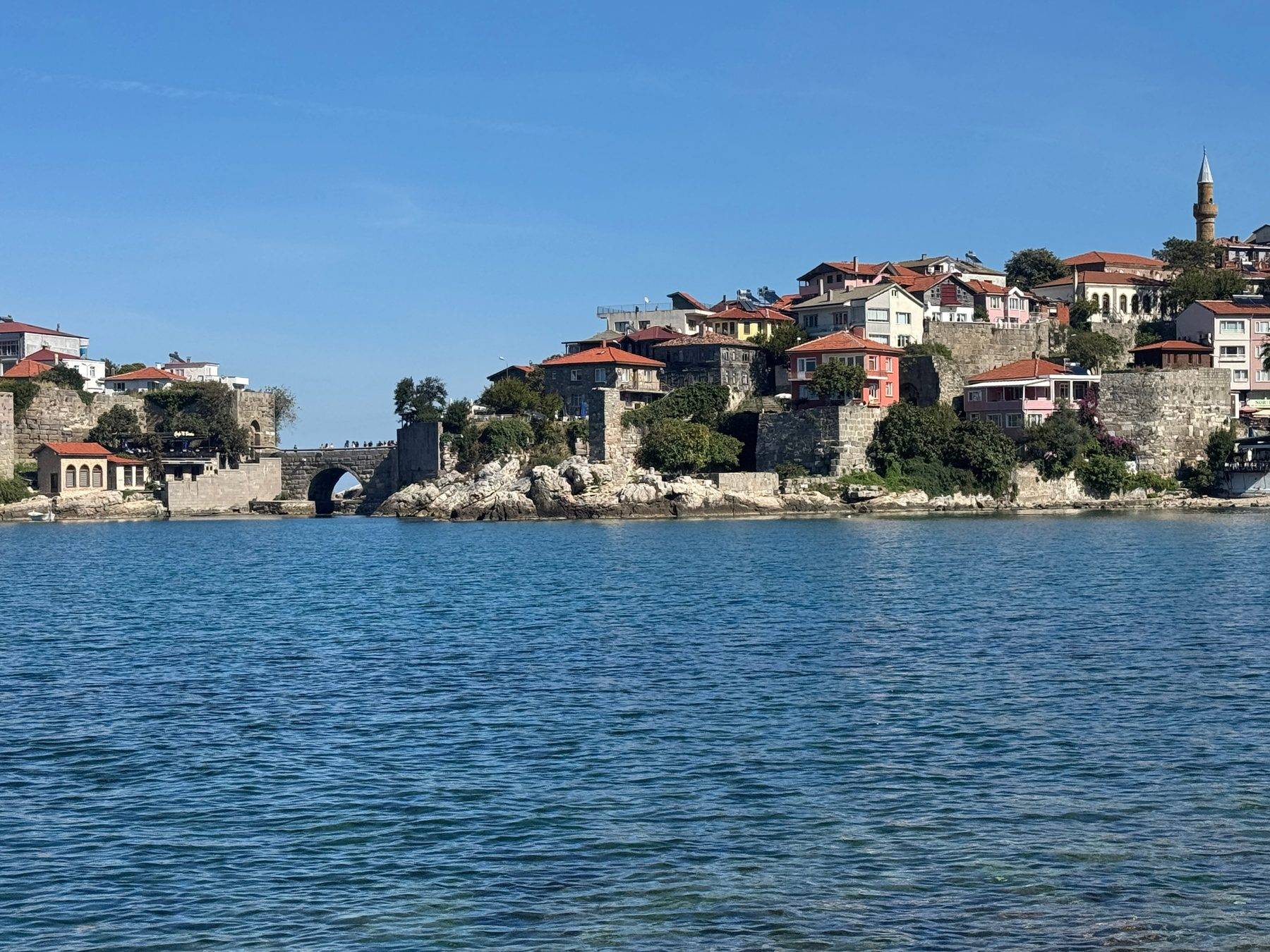 Turistler Karadeniz'in vitrini Amasra'ya akın etti: 9 ayda 1,3 milyon kişi ziyaret etti