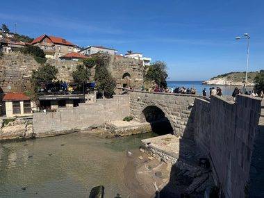 Turistler Karadeniz'in vitrini Amasra'ya akın etti: 9 ayda 1,3 milyon kişi ziyaret etti