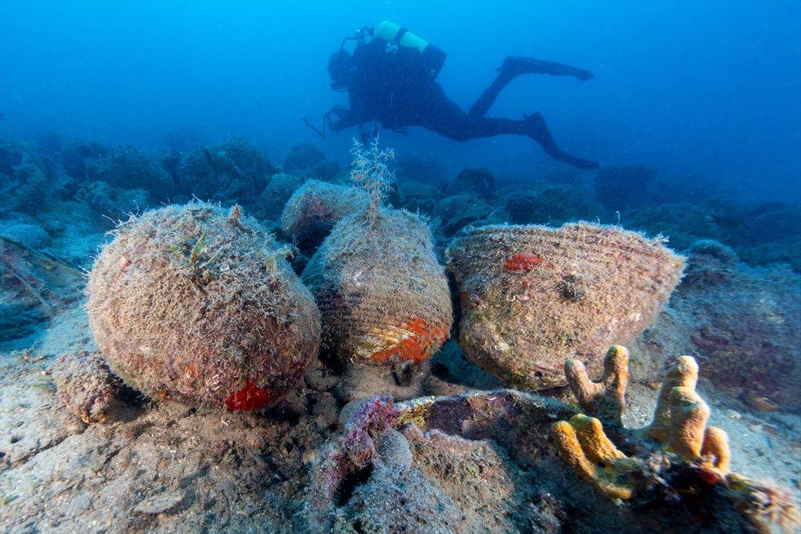 Balıkesir'in su altındaki hazinesi: Ayvalık'taki amforalar dalış turizmiyle keşfediliyor