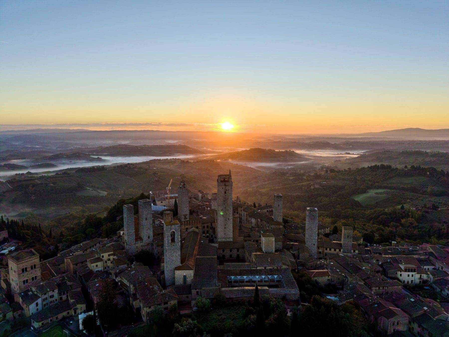 İtalya'nın taş kuleleri ile ünlü, Orta Çağ'a açılan kapısı: San Gimignano