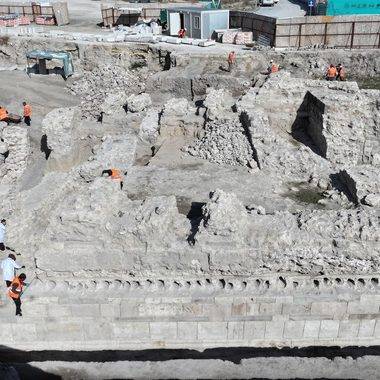 Konya'nın tarihi hazinesi gün yüzüne çıkıyor: Larende Kapısı'nda çalışmalar sürüyor