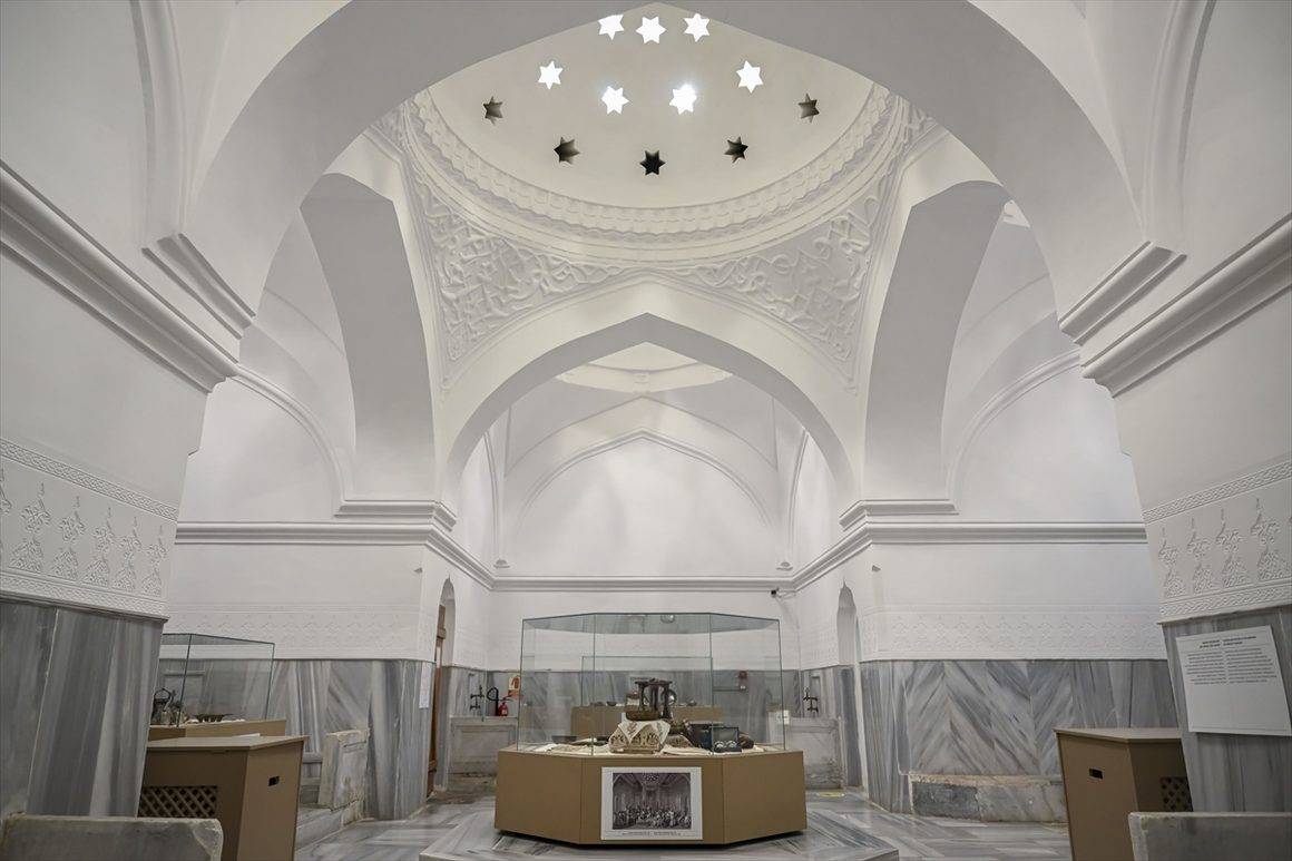 Ünü dünyaya yayılan Türk hamam kültürü, İstanbul'un en büyük ikinci hamamında anlatılıyor