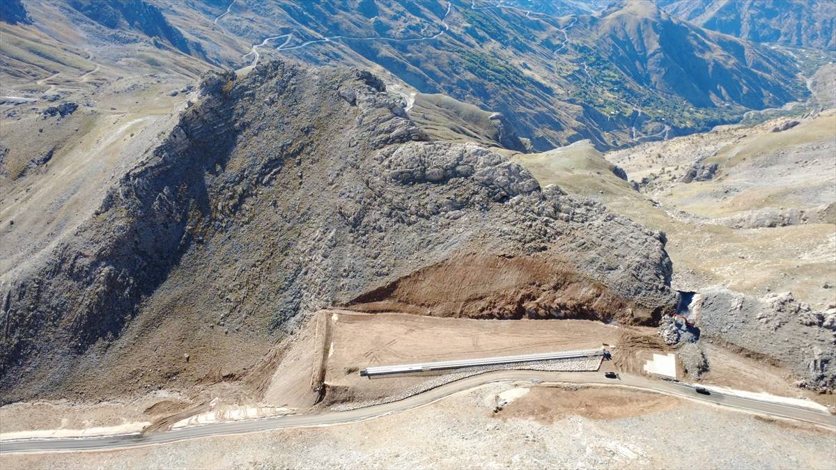 Kış turizmine yeni oyuncu: Güneydoğu'nun en yüksek dağına kayak merkezi kuruluyor