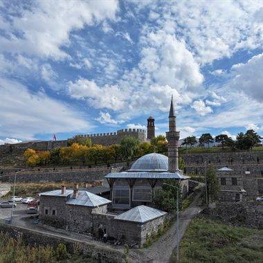 Erzurum'un kubbesi kurşunla kaplı 325 yıllık mirası: Kurşunlu Cami restore ediliyor