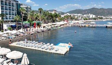Yağmurdan kaçan İngilizler Marmaris'e akın etti: 'Yedinci kez geliyorum'