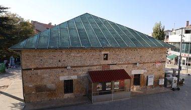 Kırşehir'de kırlangıç tavanı ile hayran bırakan bir Osmanlı eseri: Çarşı Camii