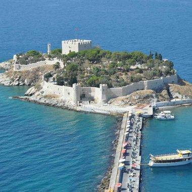 Barbaros Hayrettin Paşa'nın Kuşadası'ndaki mirası: Güvercinada Kalesi