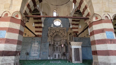 Mısır'ın kalbinde Memlük ve Osmanlı izlerinin buluştuğu bir eser: Mavi Cami