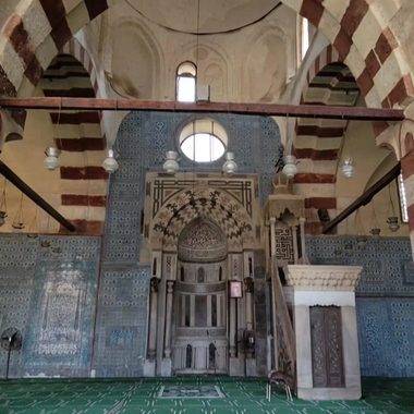 Mısır'ın kalbinde Memlük ve Osmanlı izlerinin buluştuğu bir eser: Mavi Cami