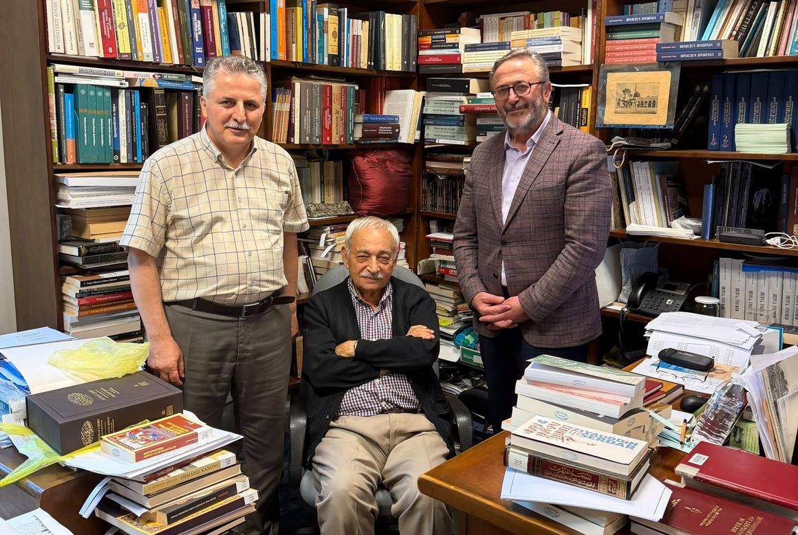Bakan Ersoy duyurdu! Toplaması bir ömür alan nadide eserler dijital erişime açıldı