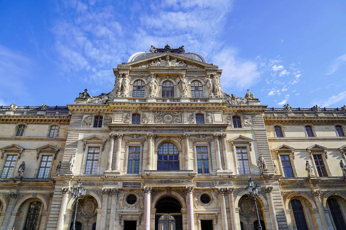Dünyanın en ünlü müzesi kapanabilir: Louvre Müzesi müdüründen kritik uyarı