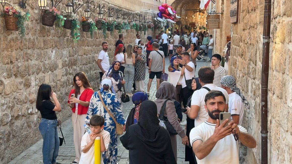 Turistler 3 bin yıllık sanatın peşinde! Mardin’de telkariye yoğun ilgi