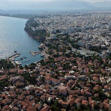 Antalya'da binlerce yıllık tarihin modern yaşam ile buluştuğu nokta: Kaleiçi