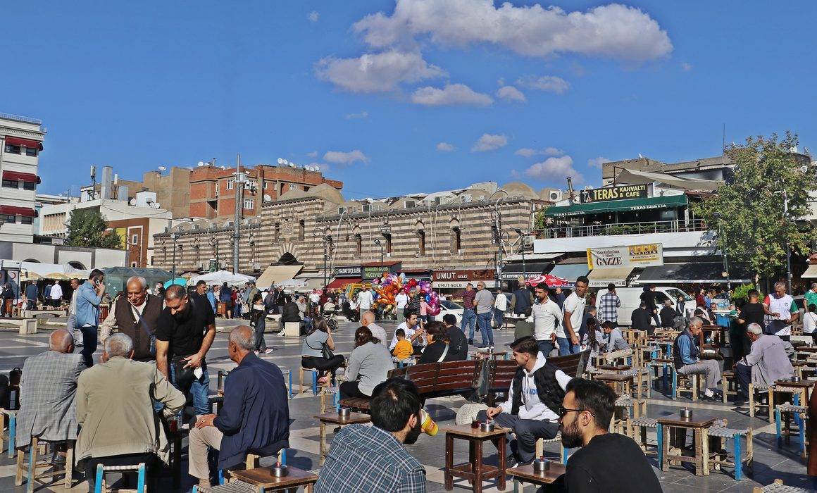 İnsanlar akın akın gelmeye başladı! Diyarbakır turizmde depara kalktı