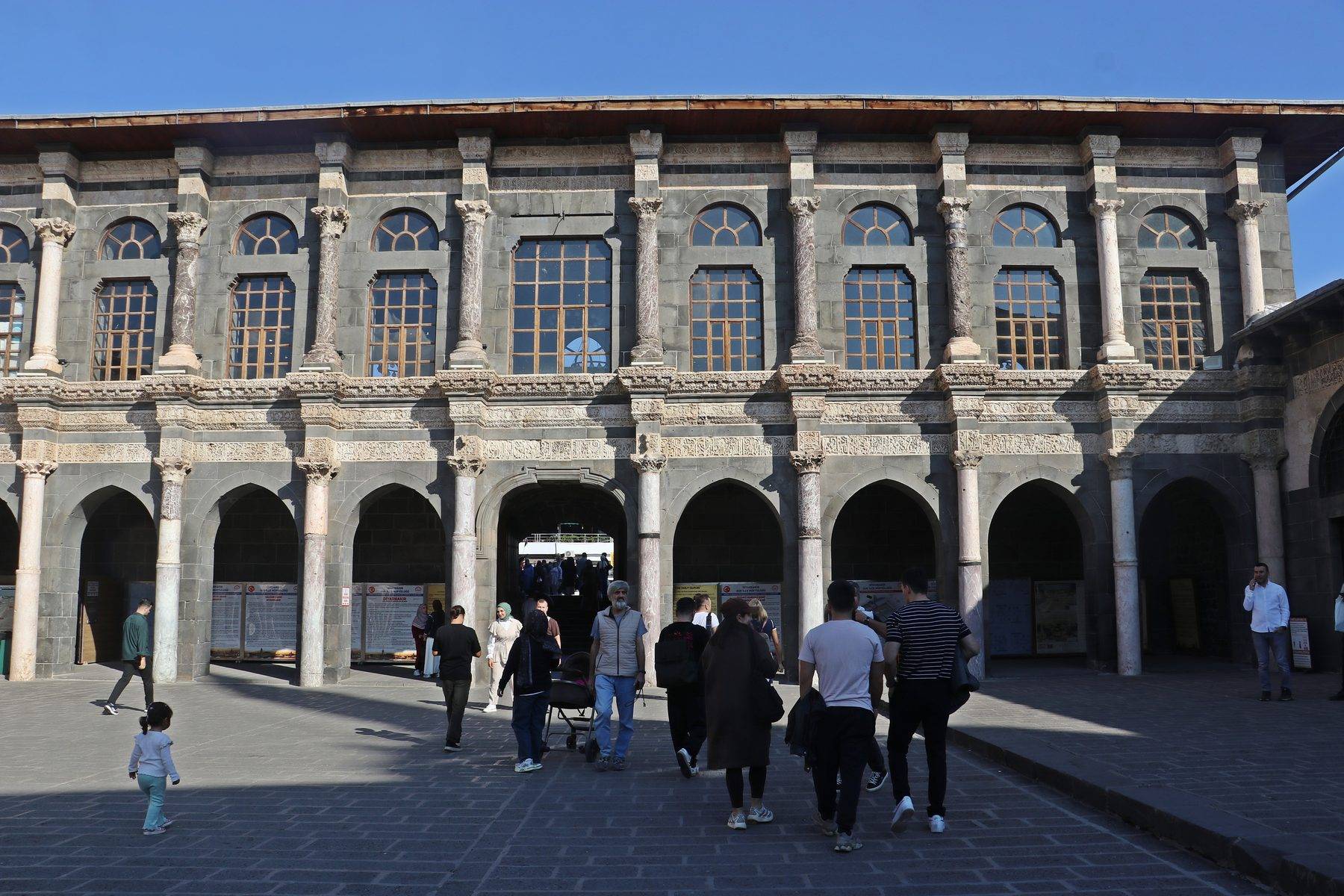İnsanlar akın akın gelmeye başladı! Diyarbakır turizmde depara kalktı